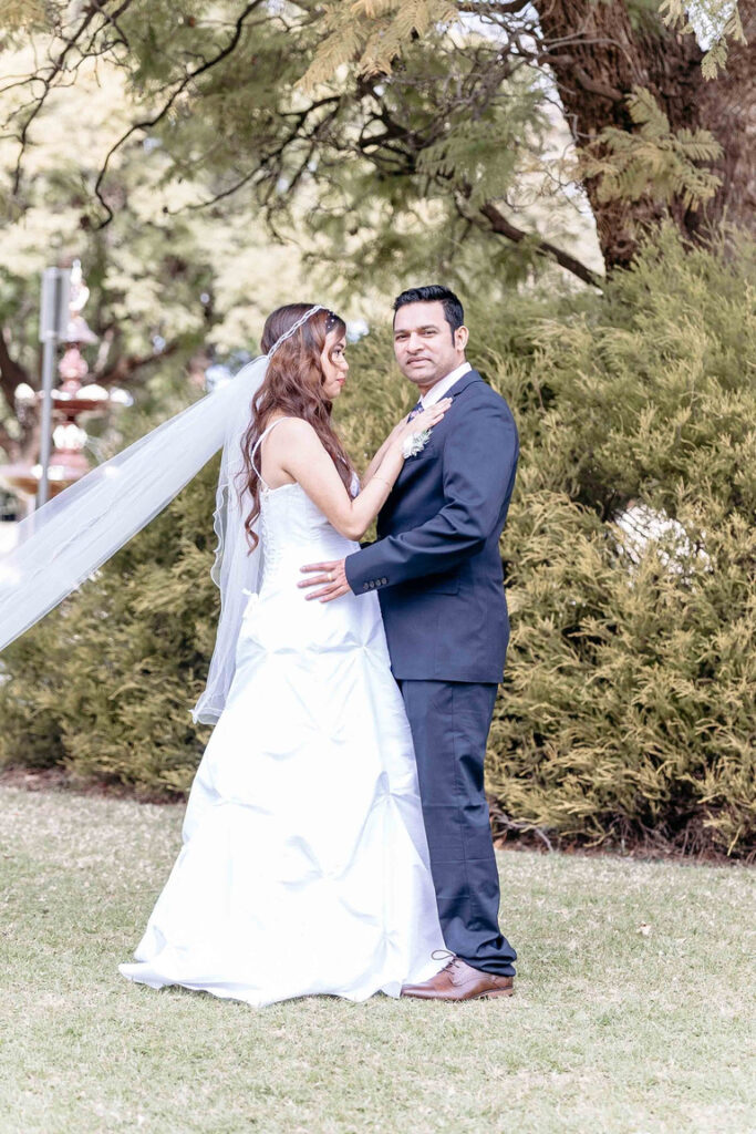 tushant charlaine 12 awv9we9qvvf9am3o